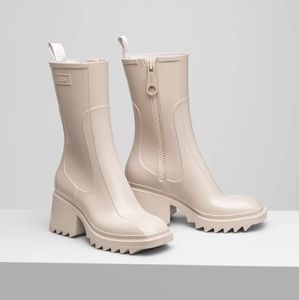 Chloe Betty Rain Boots in Nomad Beige